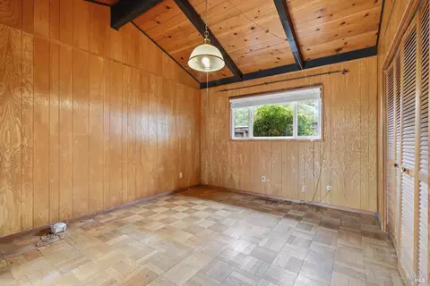 Bedroom - 19229 Orange Ave, Sonoma, CA 95476 photo 3 of 5