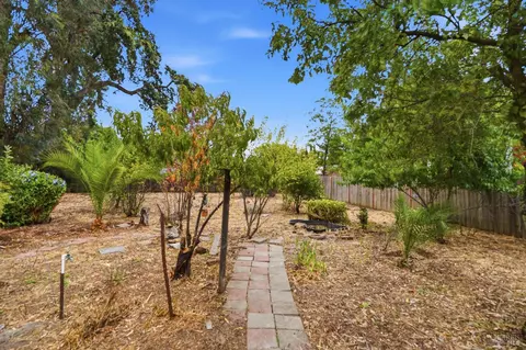 Exterior - 19229 Orange Ave, Sonoma, CA 95476 photo 14 of 17