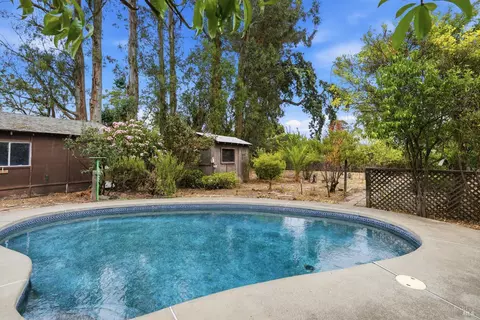 Exterior - 19229 Orange Ave, Sonoma, CA 95476 photo 6 of 17