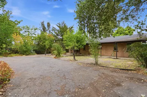 Exterior - 19229 Orange Ave, Sonoma, CA 95476 photo 2 of 17