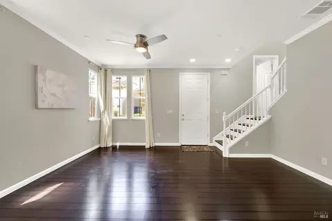 Living - 2732 Soho Ln, Fairfield, CA 94533 photo 4 of 7