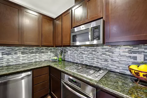 Kitchen - 2732 Soho Ln, Fairfield, CA 94533 photo 7 of 9
