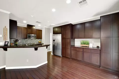 Kitchen - 2732 Soho Ln, Fairfield, CA 94533 photo 2 of 9