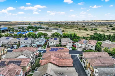 View/Area - 2732 Soho Ln, Fairfield, CA 94533 photo 4 of 5