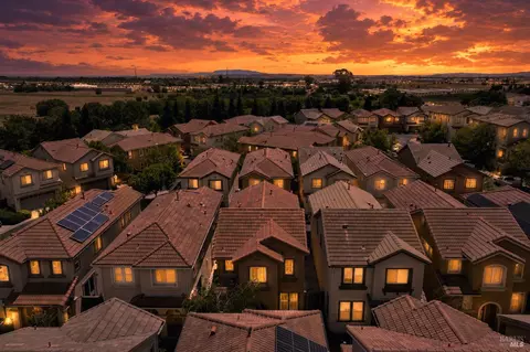 View/Area - 2732 Soho Ln, Fairfield, CA 94533 photo 3 of 5