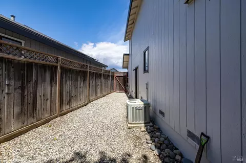 Exterior - 808 Milsom Pl, Windsor, CA 95492 photo 15 of 15