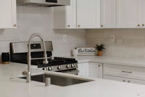 Kitchen - 1061 Mockingbird Ct, Fairfield, CA 94533 photo 6 of 6
