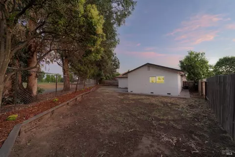 Exterior - 1061 Mockingbird Ct, Fairfield, CA 94533 photo 11 of 11