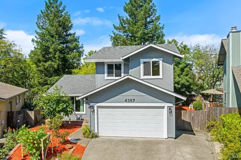 4367 Gloria Ct, Rohnert Park, CA 94928