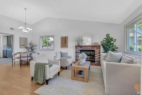 906 Steller Way, Suisun City, CA 94585