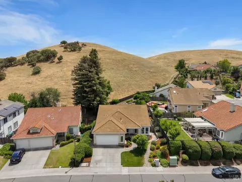 View/Area - 3213 Bear Creek Dr, Fairfield, CA 94534 photo 8 of 8