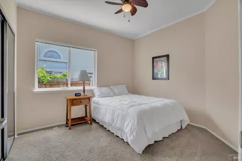 Bedroom - 3213 Bear Creek Dr, Fairfield, CA 94534 photo 1 of 2