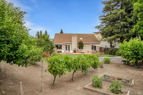 Exterior - 3213 Bear Creek Dr, Fairfield, CA 94534 photo 8 of 10