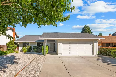 2547 Vintage St, Napa, CA 94558