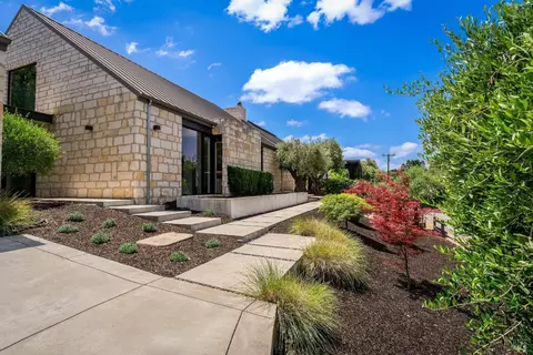 5366 Linda Ln, Santa Rosa, CA 95404