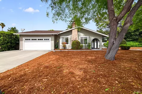 200 Redwood Cir, Petaluma, CA 94954