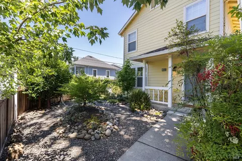 1488 North St, Santa Rosa, CA 95404