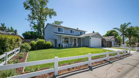 Exterior - 445 Calmace Dr, Dixon, CA 95620 photo 2 of 28