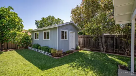 Exterior - 445 Calmace Dr, Dixon, CA 95620 photo 14 of 28