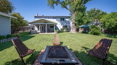 Exterior - 445 Calmace Dr, Dixon, CA 95620 photo 19 of 28
