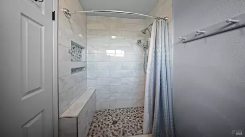 Bath - 445 Calmace Dr, Dixon, CA 95620 photo 4 of 5