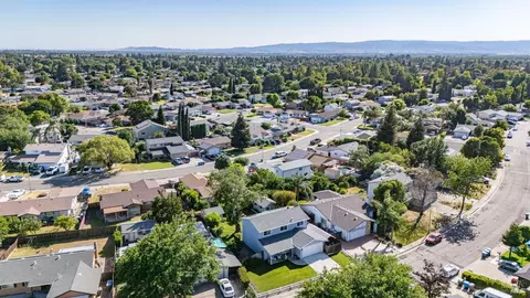 View/Area - 445 Calmace Dr, Dixon, CA 95620 photo 7 of 9