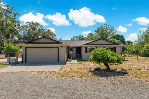 7936 Maverick Ln, Vacaville, CA 95688