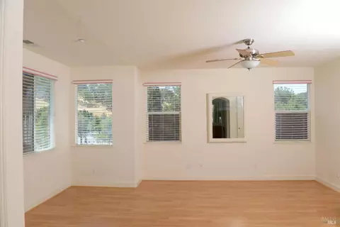 Living - 2901 Pebble Beach Cir, Fairfield, CA 94534 photo 9 of 11