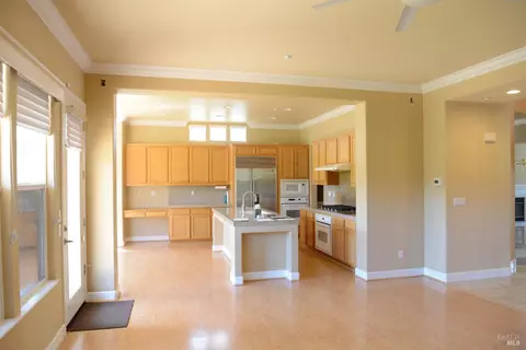 Living - 2901 Pebble Beach Cir, Fairfield, CA 94534 photo 11 of 11