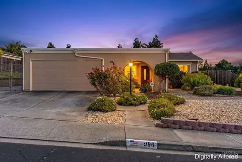 996 Sandpoint Dr, Rodeo, CA 94572
