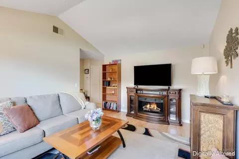 Living - 996 Sandpoint Dr, Rodeo, CA 94572 photo 4 of 4