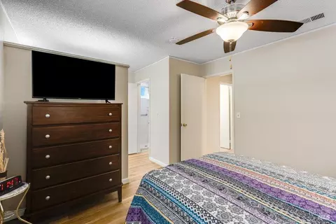 Bedroom - 996 Sandpoint Dr, Rodeo, CA 94572 photo 5 of 5