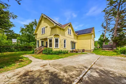 Exterior - 7110 Myrtle Ave, Eureka, CA 95503 photo 3 of 16