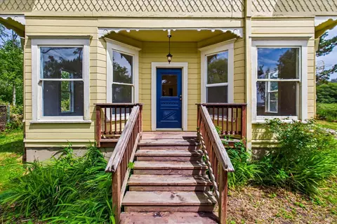 Exterior - 7110 Myrtle Ave, Eureka, CA 95503 photo 6 of 16