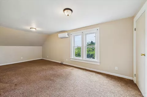 Bedroom - 7110 Myrtle Ave, Eureka, CA 95503 photo 3 of 10