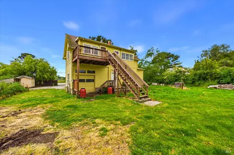 Exterior - 7110 Myrtle Ave, Eureka, CA 95503 photo 9 of 16