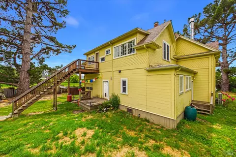 Exterior - 7110 Myrtle Ave, Eureka, CA 95503 photo 11 of 16