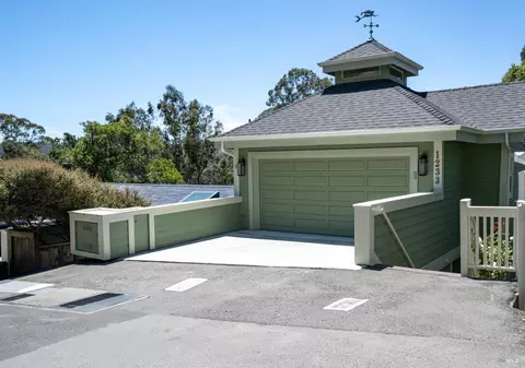 1233 Lattie Ln, Mill Valley, CA 94941