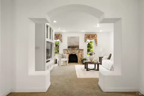 Living - 6811 Willow Rd, Vacaville, CA 95687 photo 1 of 2