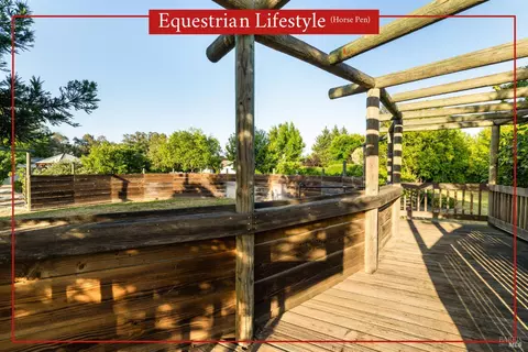 Exterior - 6811 Willow Rd, Vacaville, CA 95687 photo 19 of 37