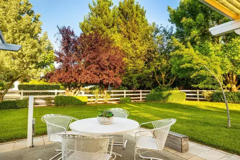 Exterior - 6811 Willow Rd, Vacaville, CA 95687 photo 8 of 37