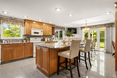 Kitchen - 6811 Willow Rd, Vacaville, CA 95687 photo 1 of 5