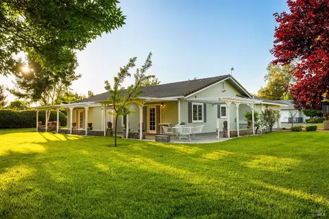 Exterior - 6811 Willow Rd, Vacaville, CA 95687 photo 7 of 37