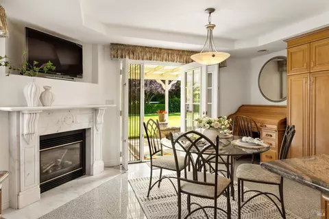 Dining - 6811 Willow Rd, Vacaville, CA 95687 photo 2 of 4