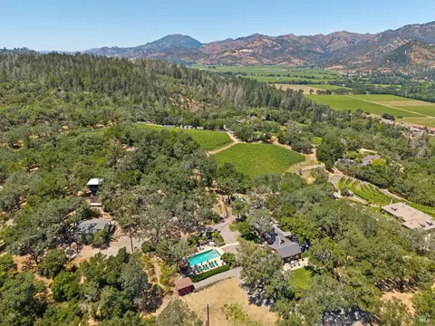 3393 Saint Helena Hwy N, Saint Helena, CA 94574