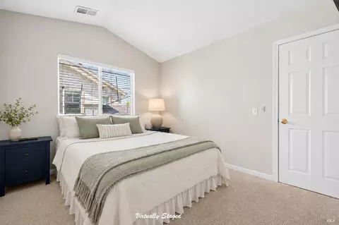 Bedroom - 777 E Cotati Ave, Rohnert Park, CA 94928 photo 8 of 10
