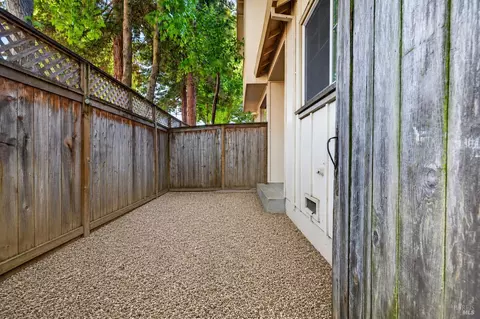 Exterior - 777 E Cotati Ave, Rohnert Park, CA 94928 photo 6 of 9