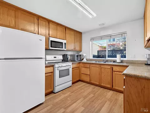 Kitchen - 777 E Cotati Ave, Rohnert Park, CA 94928 photo 2 of 2