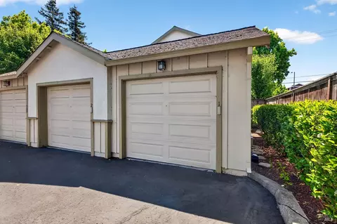 Exterior - 777 E Cotati Ave, Rohnert Park, CA 94928 photo 4 of 9