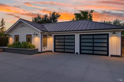 Exterior - 470 Harrington Dr, Sonoma, CA 95476 photo 18 of 19